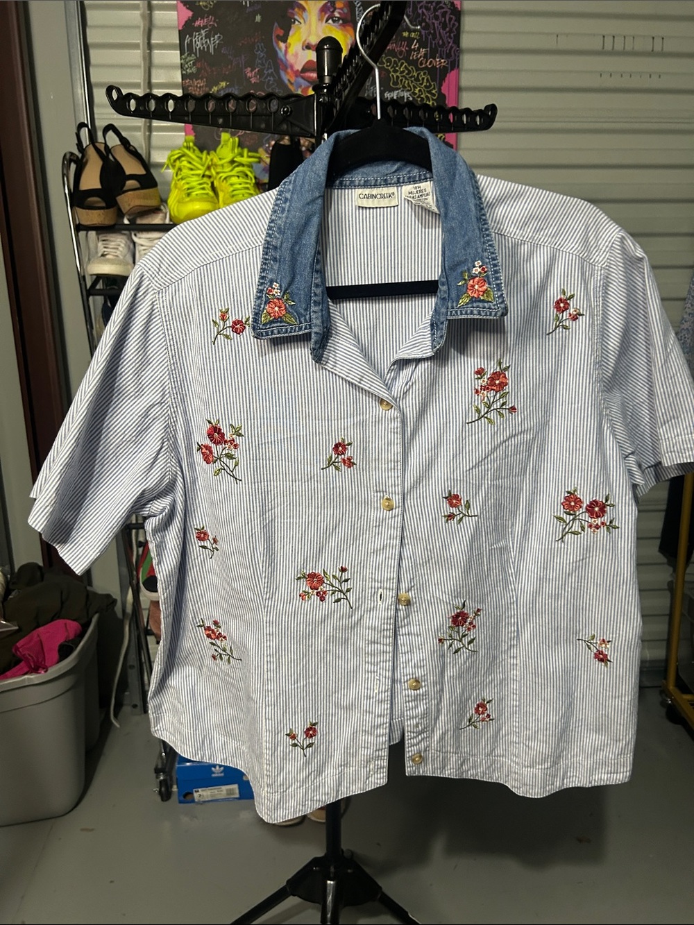 VTG Cabin Creek Blue Chambray Collar Striped Shirt Red Floral Embroidery 18w